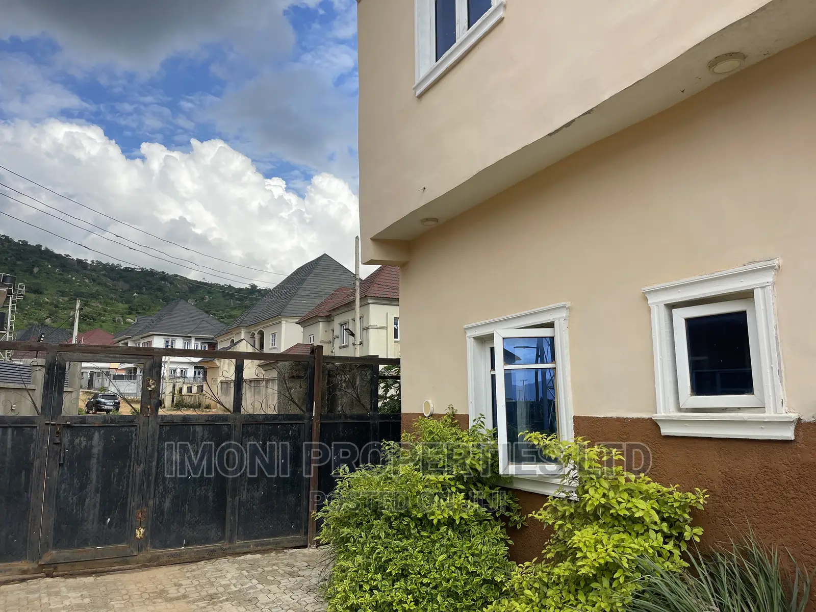 2bdrm Block of Flats in Sagwari, Dutse-Alhaji for rent in Dutse-Alhaji