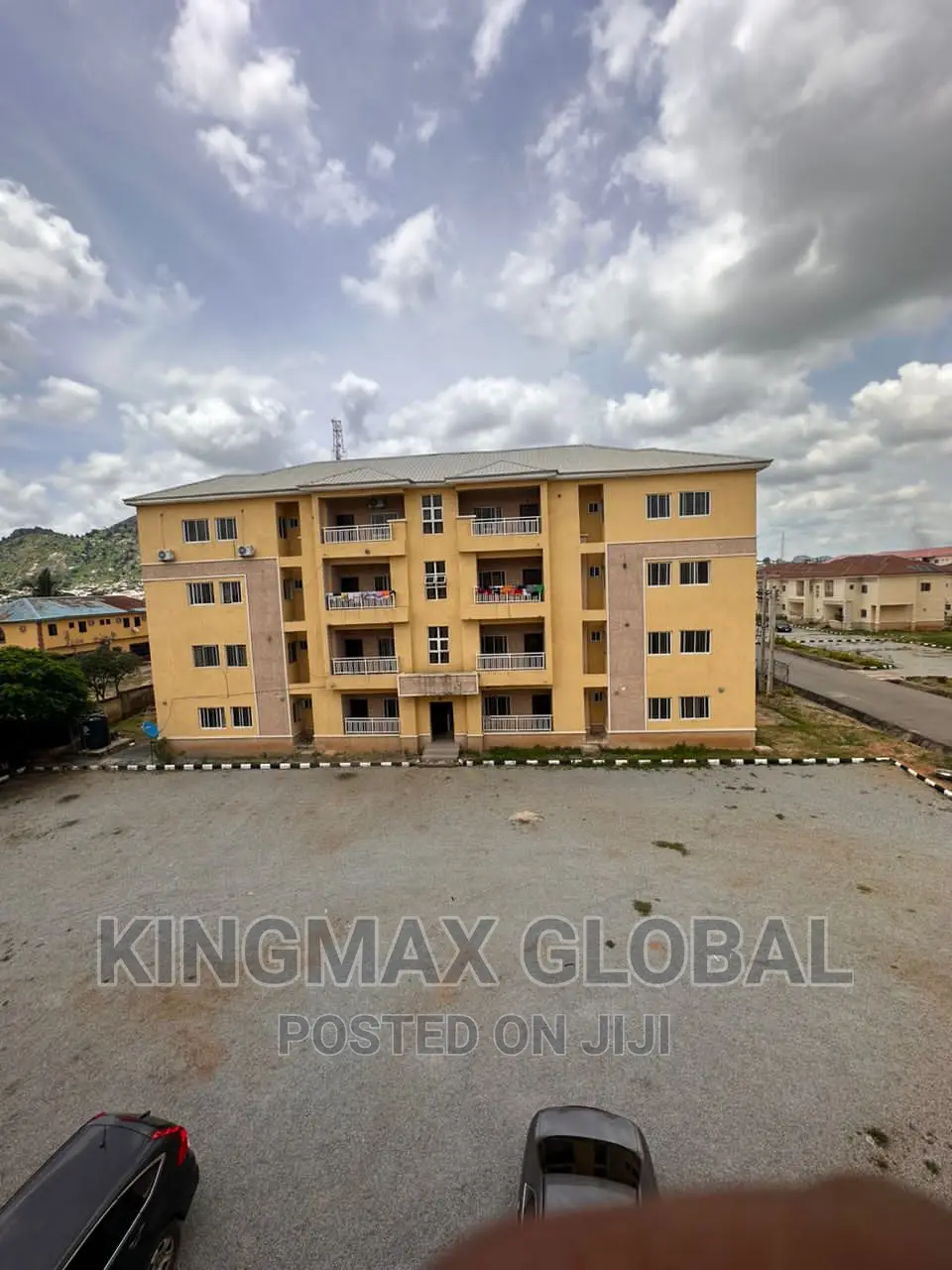 3bdrm Block of Flats in Zuba for sale in Zuba
