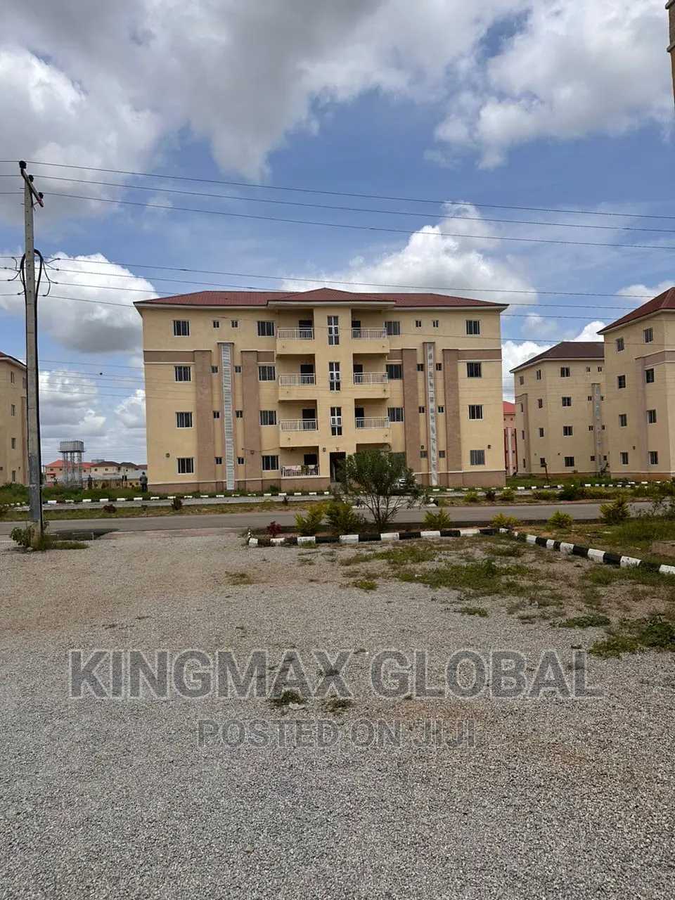 3bdrm Block of Flats in Zuba for sale in Zuba