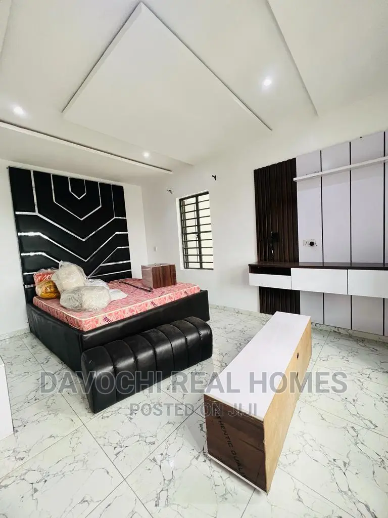 3bdrm Apartment in Ikate-Lekki for rent in Lekki