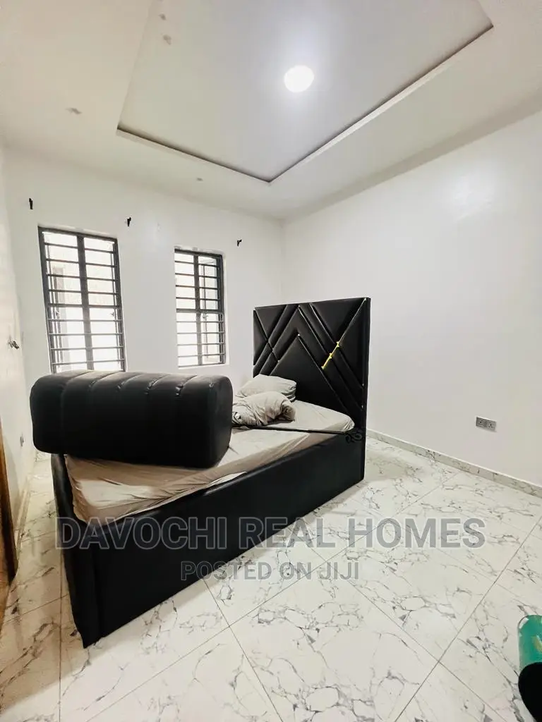 3bdrm Apartment in Ikate-Lekki for rent in Lekki