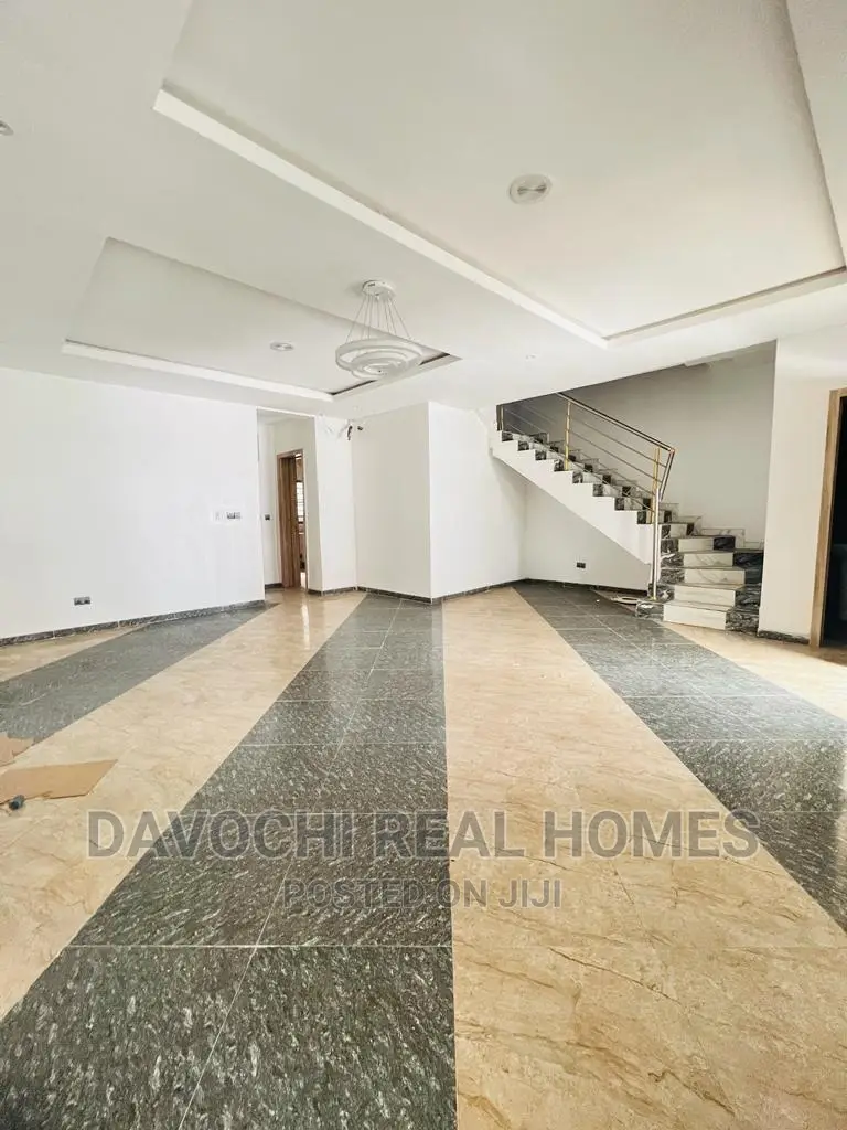 4bdrm Duplex in Orchid Road, Lekki for rent in Lekki