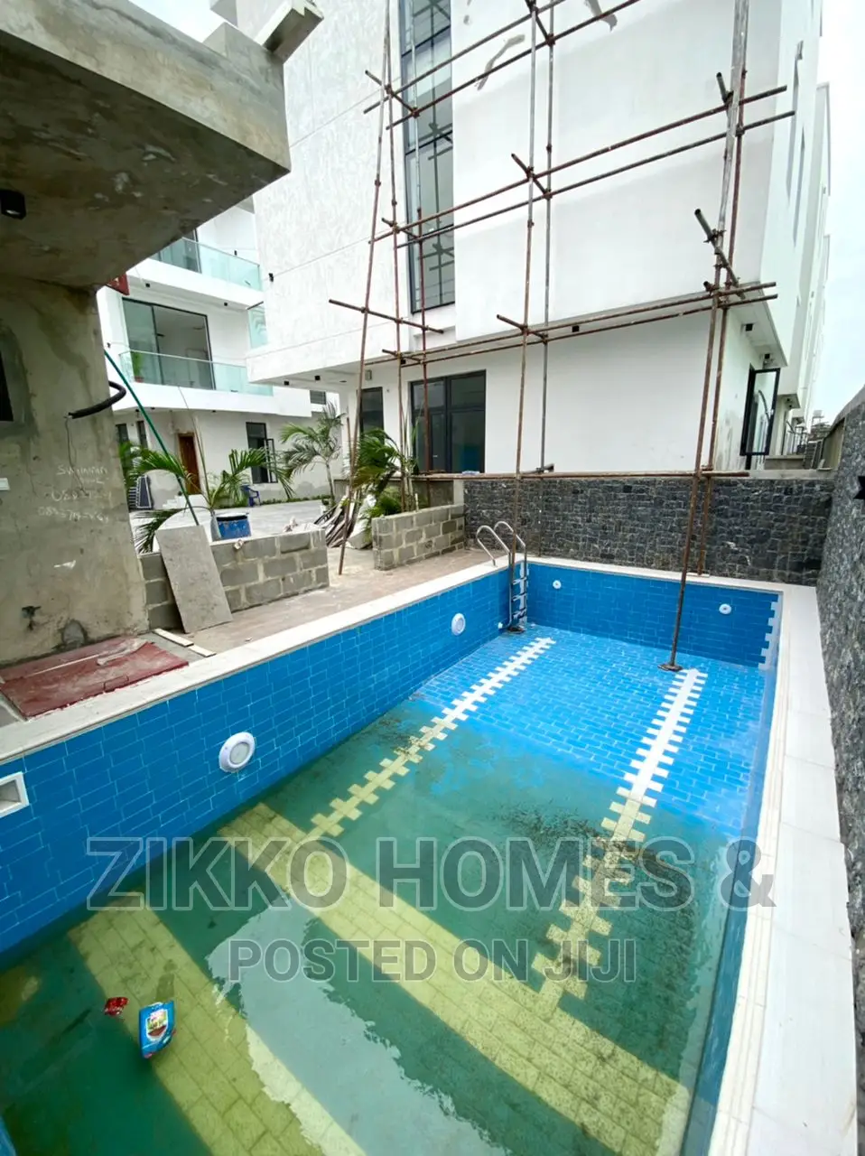 5bdrm Duplex in Lekki for sale in Lekki Phase 1