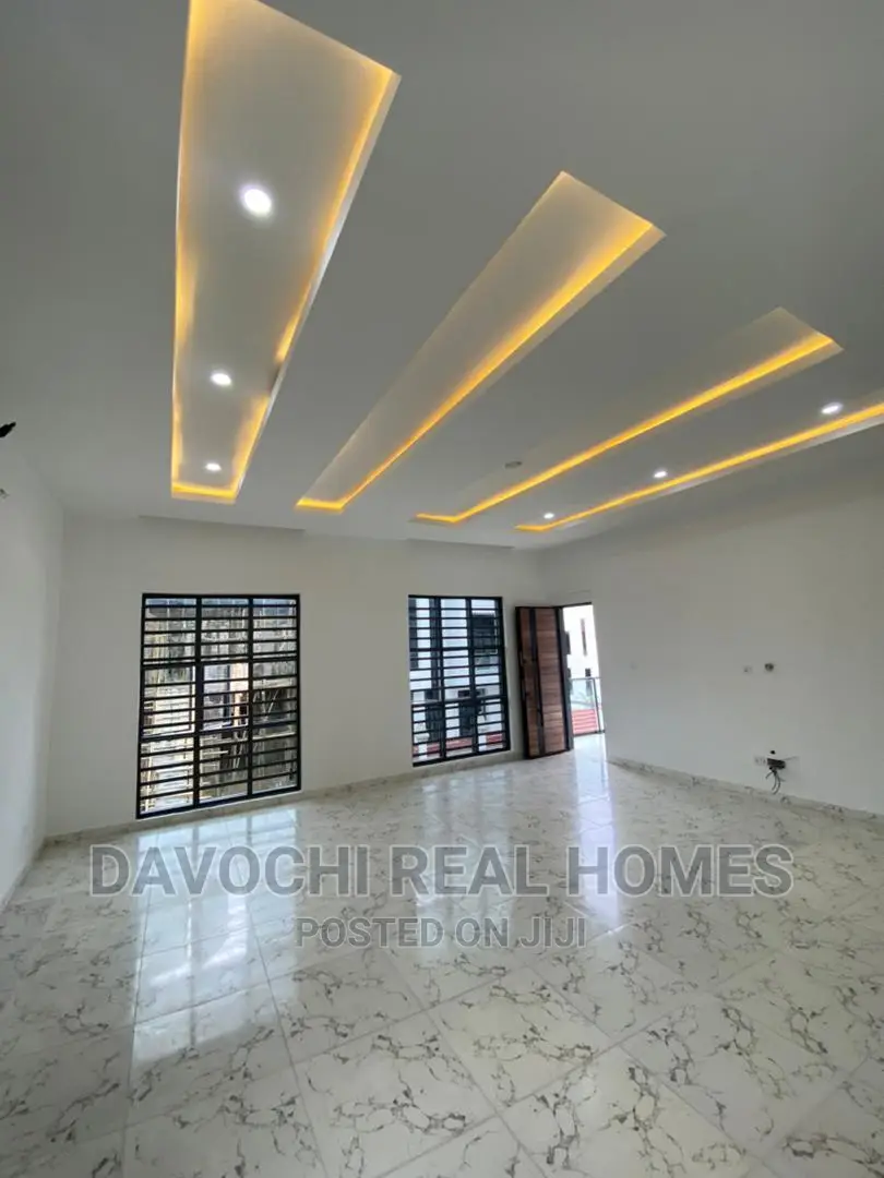 5bdrm Duplex in Ajah-Lekki for rent in Ajah