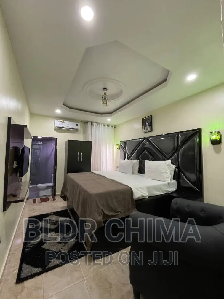 Furnished 10bdrm House in Enugu for sale in Enugu