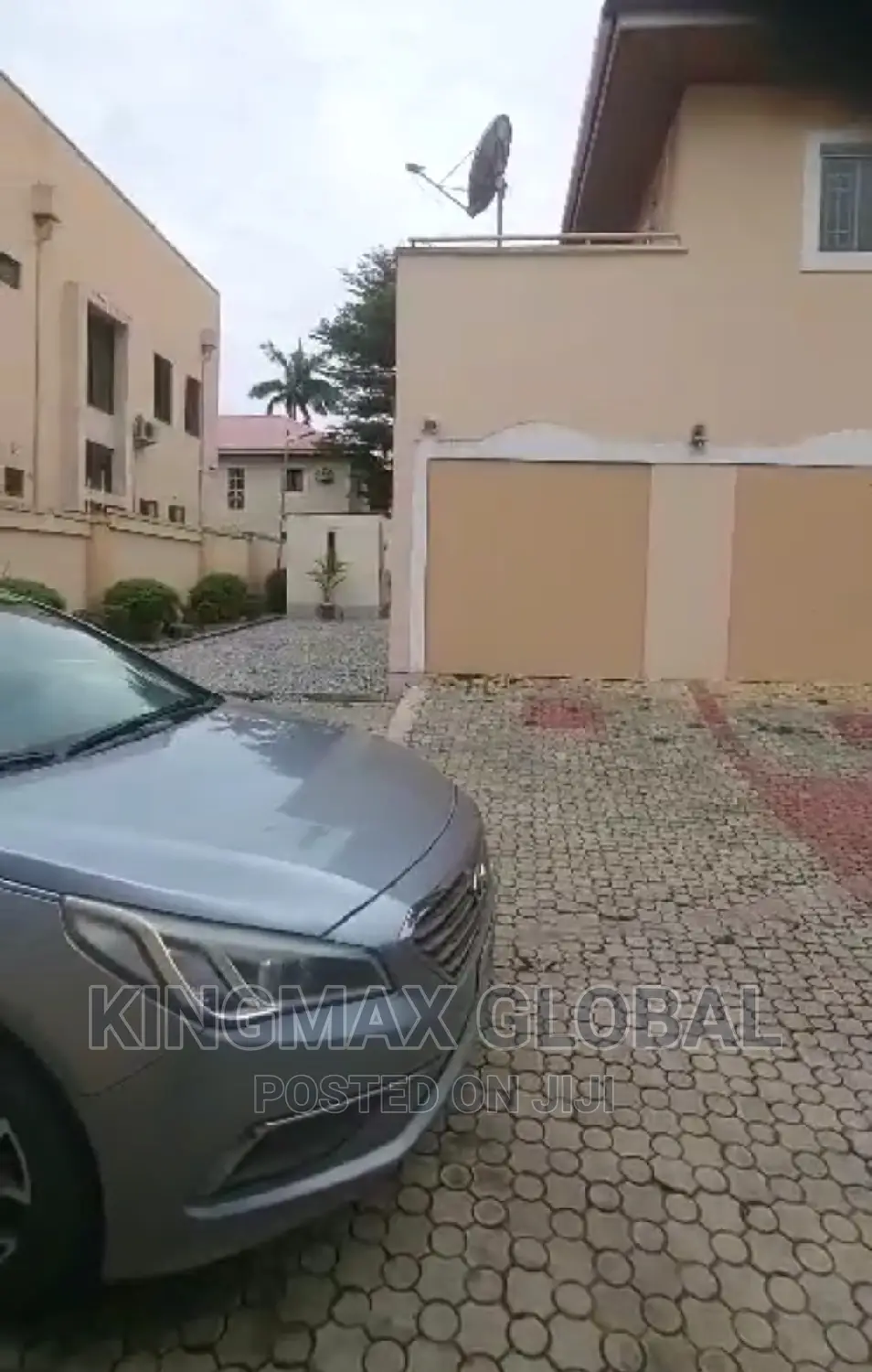 6bdrm Duplex in Utako for sale in Utako