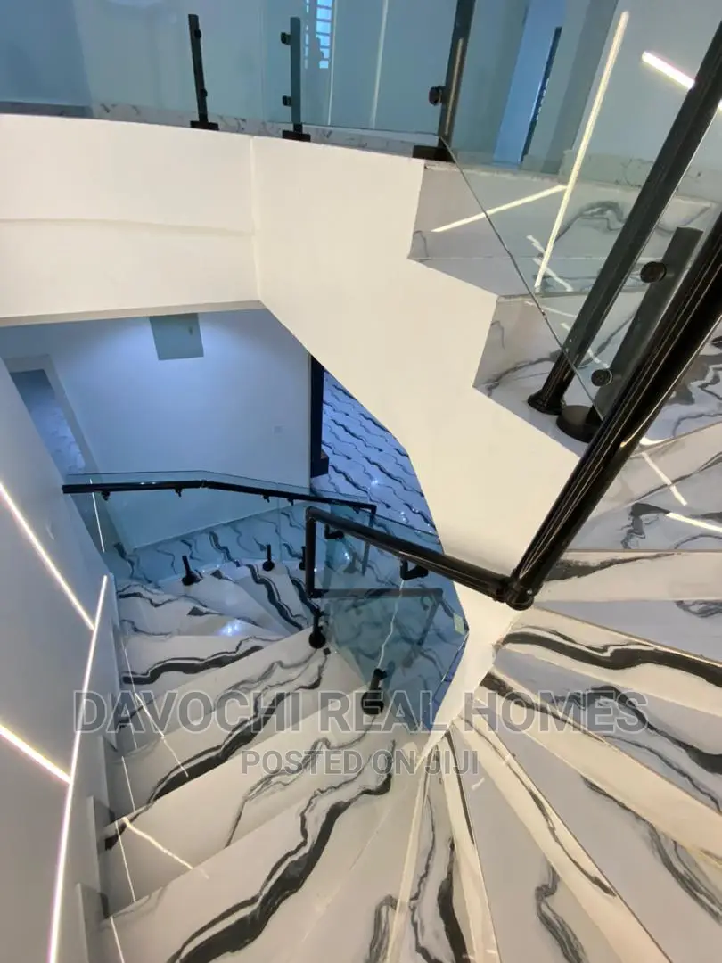 4bdrm Apartment in Chevron Second Toll, Lekki for sale in Lekki