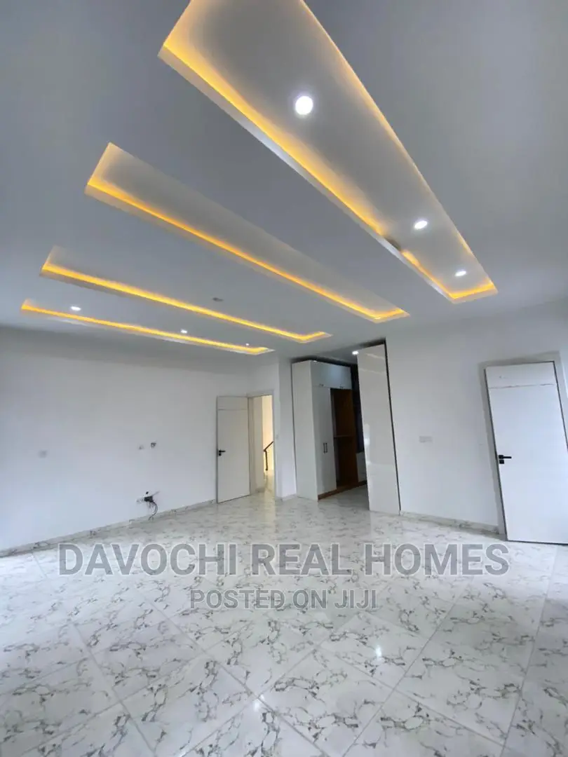 4bdrm Apartment in Chevron Second Toll, Lekki for sale in Lekki