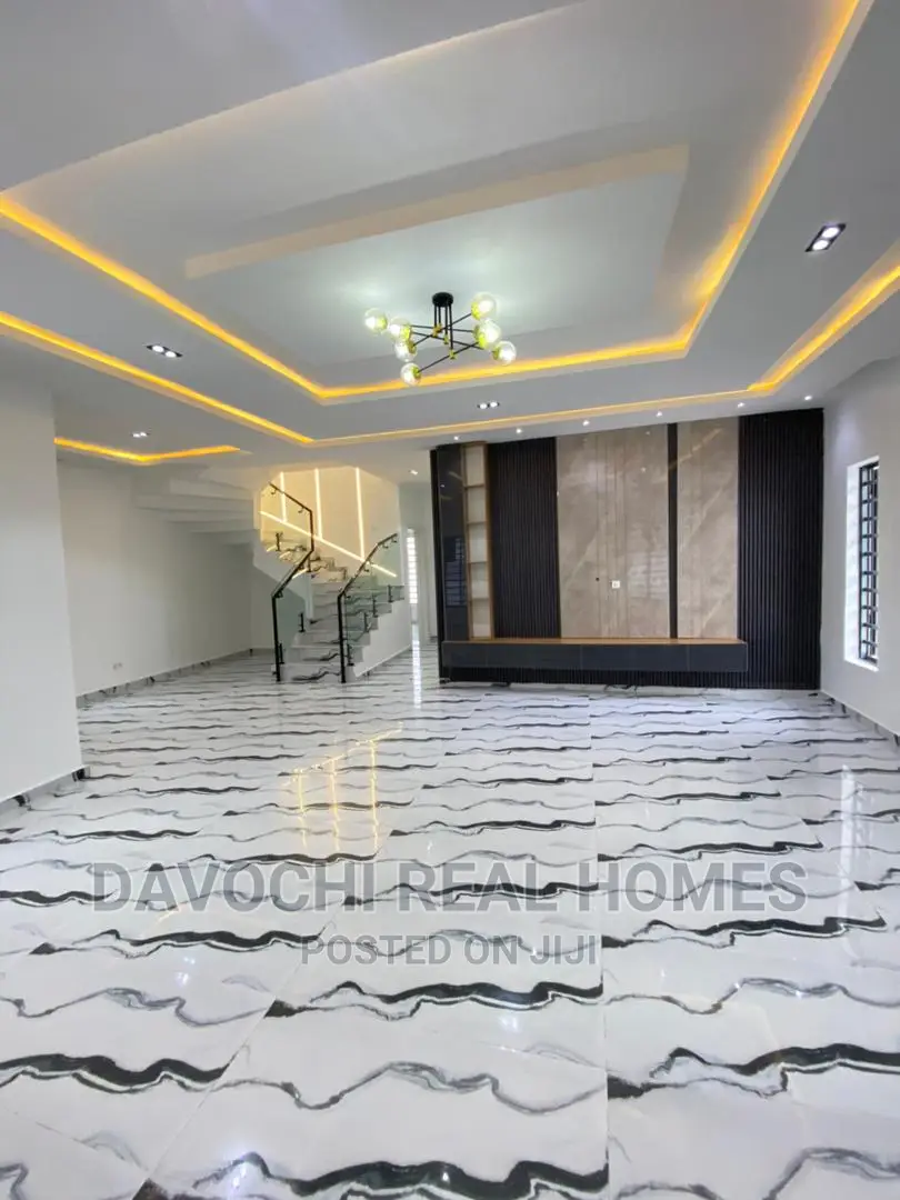 4bdrm Apartment in Chevron Second Toll, Lekki for sale in Lekki