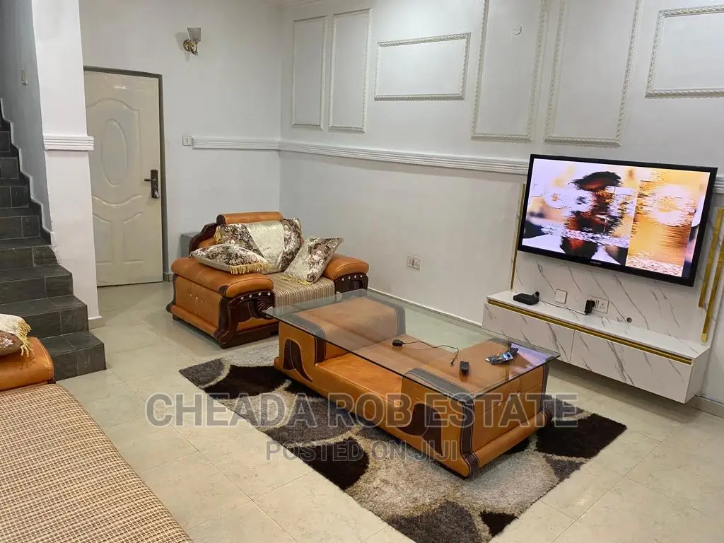 Amazing 2bed Service Apartment |24 HRS Light at Stadium Road in Elekahia