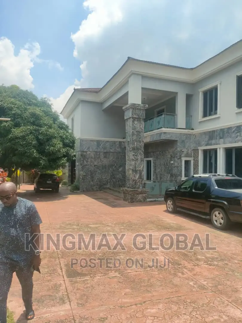 6bdrm Duplex in Katampe Extension for sale in Katampe Extension