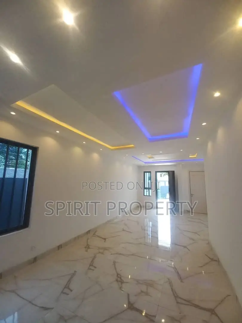 4bdrm Duplex in Magodo 2 for rent in Magodo