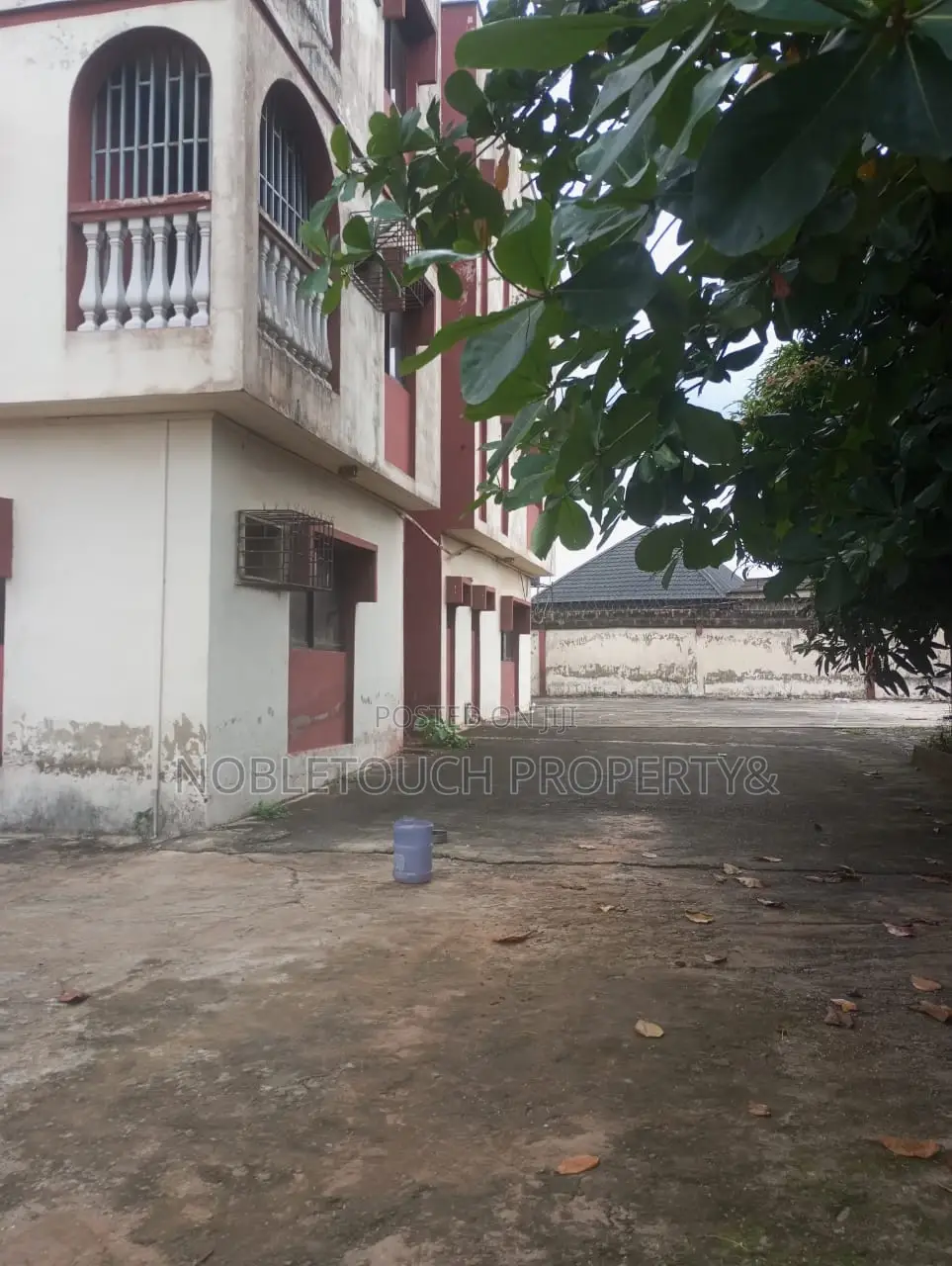 3bdrm Block of Flats in Akesan Igando Lagos for sale in Akesan