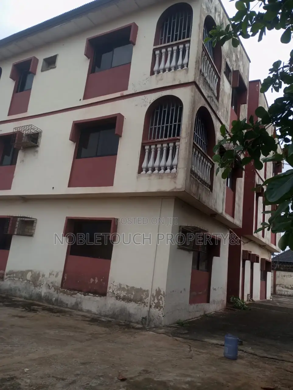 3bdrm Block of Flats in Akesan Igando Lagos for sale in Akesan