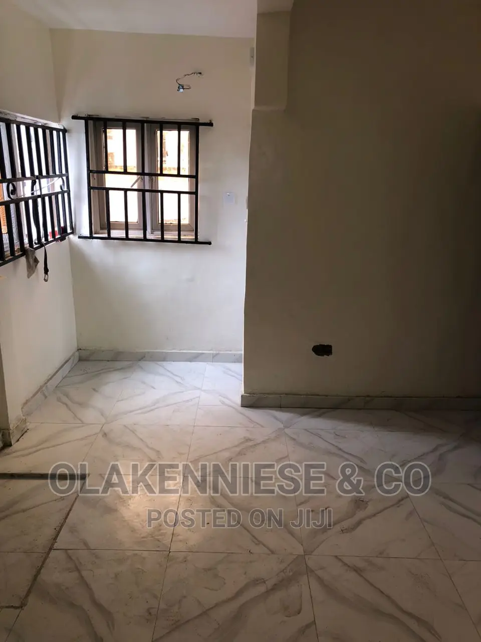 2bdrm Block of Flats in Mabo, Western Avenue for rent in Western Avenue