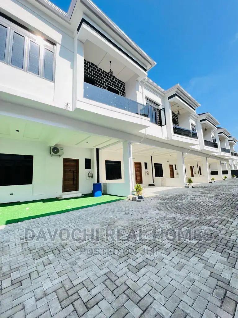 4bdrm Duplex in Orchid Road, Lekki for rent in Lekki
