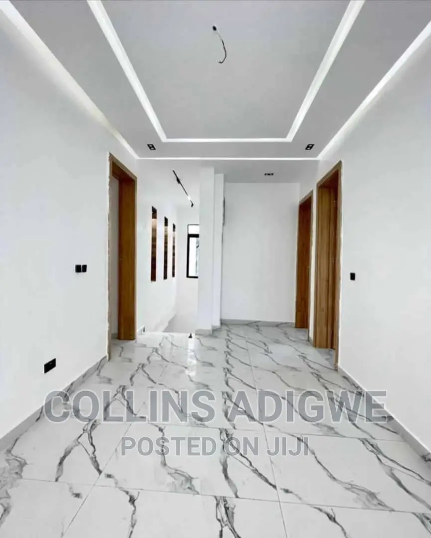 5bdrm Duplex in Chevron -Lekki for sale in Chevron