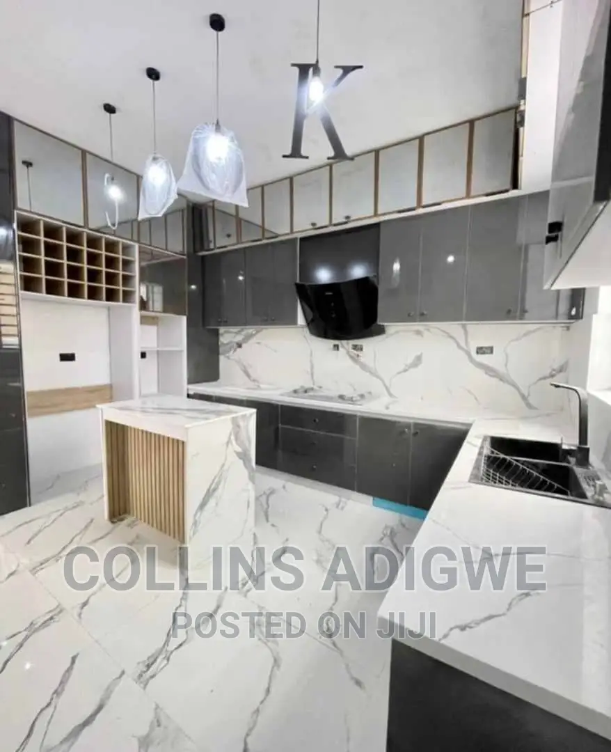 5bdrm Duplex in Chevron -Lekki for sale in Chevron