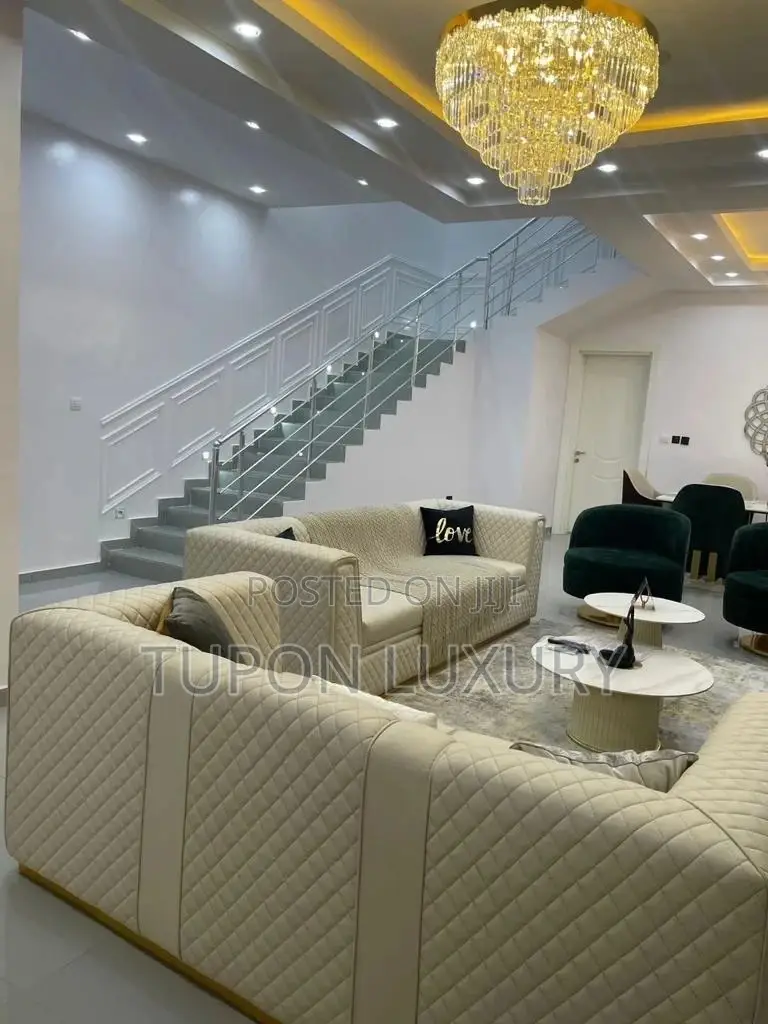 4 Bedroom Waterfront Apattmsnt in Lekki Phase 1