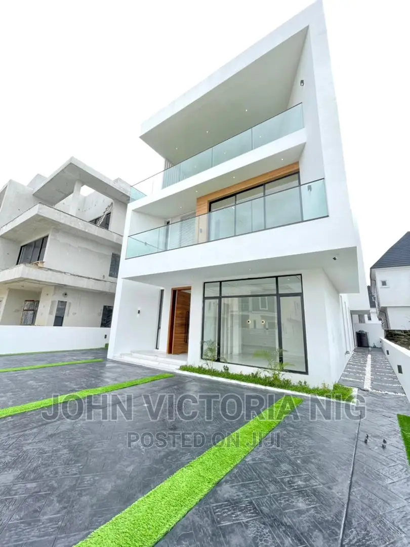 5bdrm Duplex in Chevron, Ajah for sale in Ajah