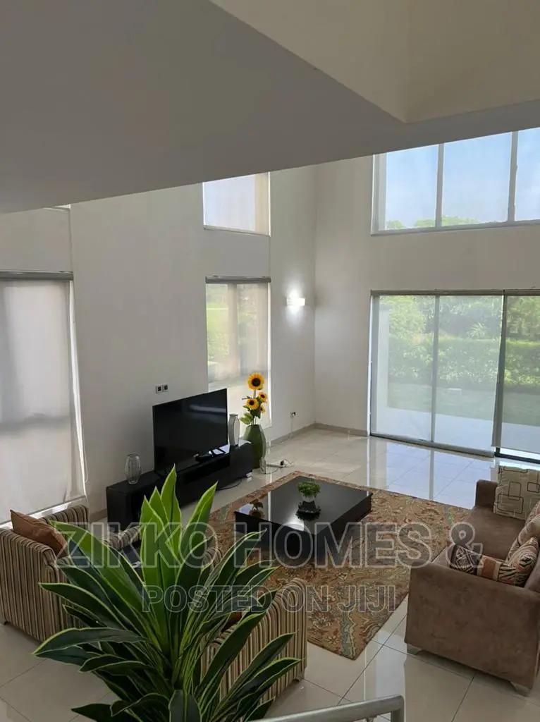 Short-Let Apartment at Lakowe in Lakowe