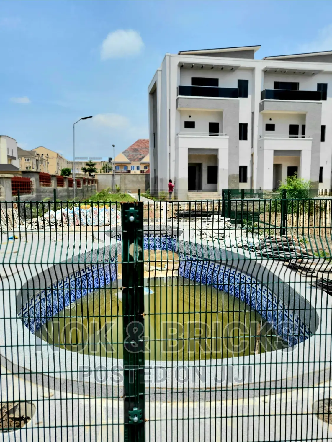 5bdrm Duplex in Bricks Luxury Court, Durumi for sale in Durumi