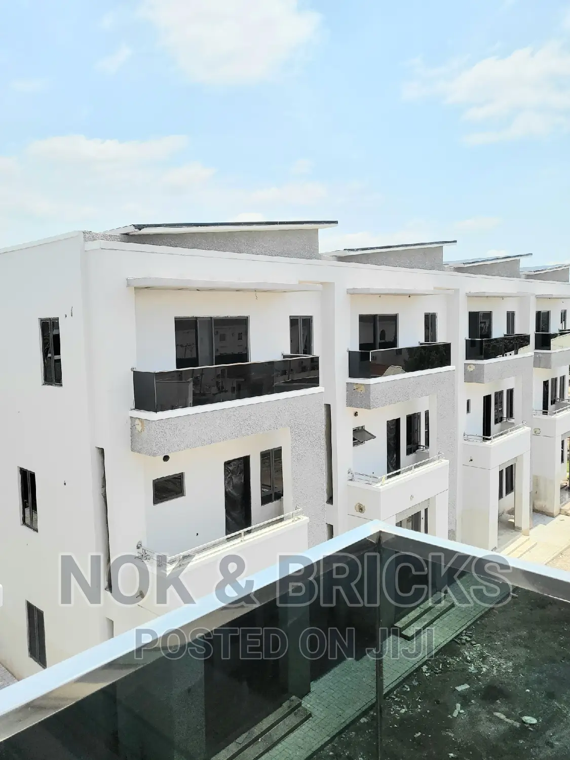 5bdrm Duplex in Bricks Luxury Court, Durumi for sale in Durumi