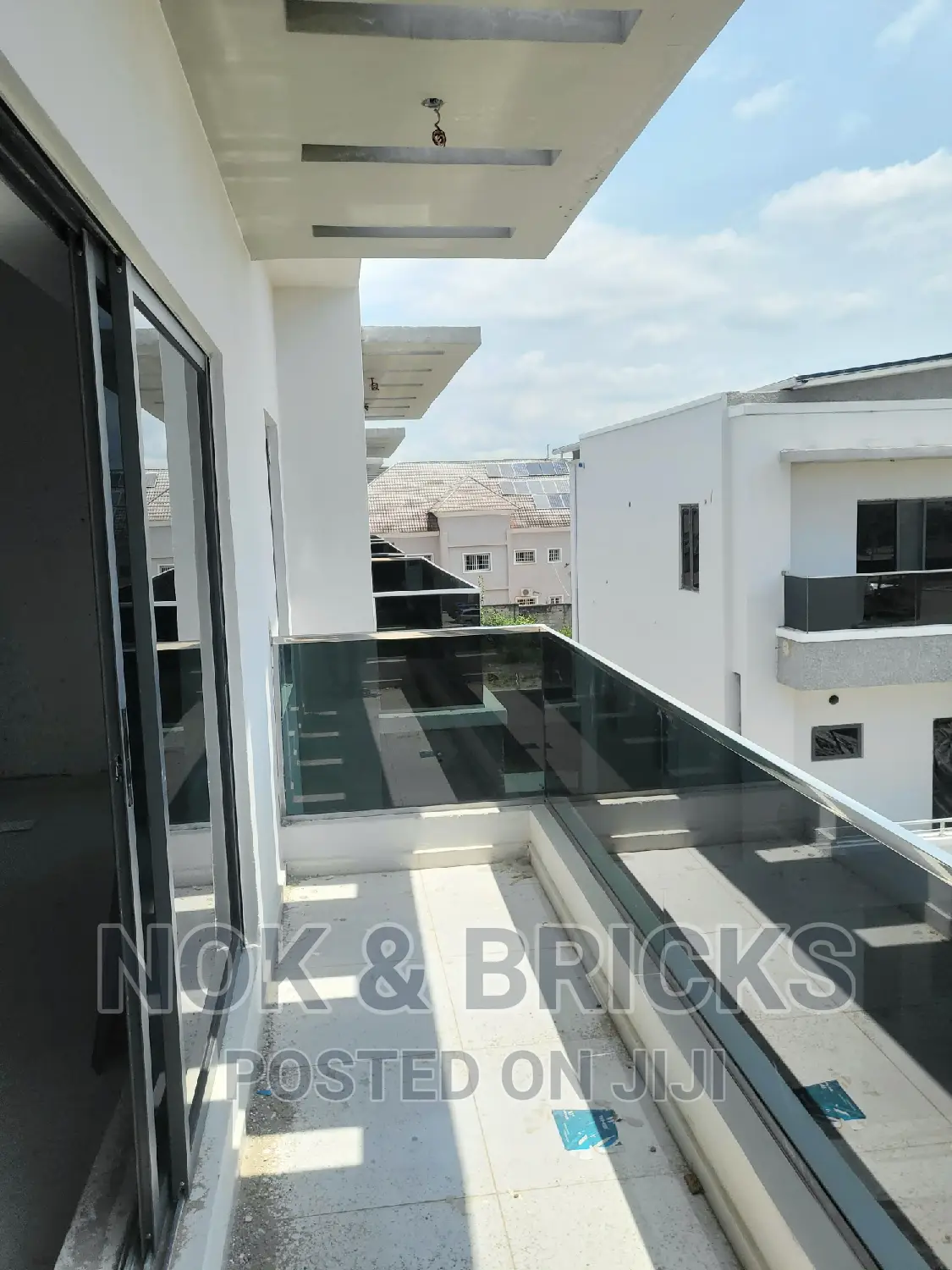 5bdrm Duplex in Bricks Luxury Court, Durumi for sale in Durumi