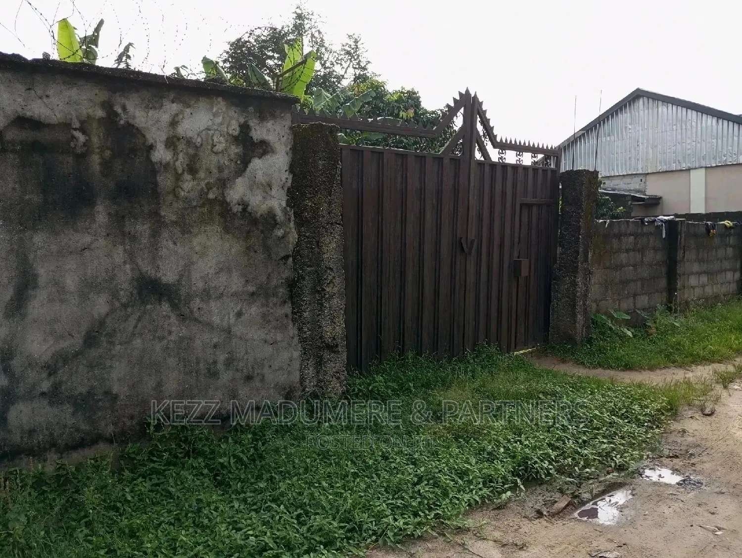 For Sale: Cofo 8 Plots at Aba Rd in Port-Harcourt