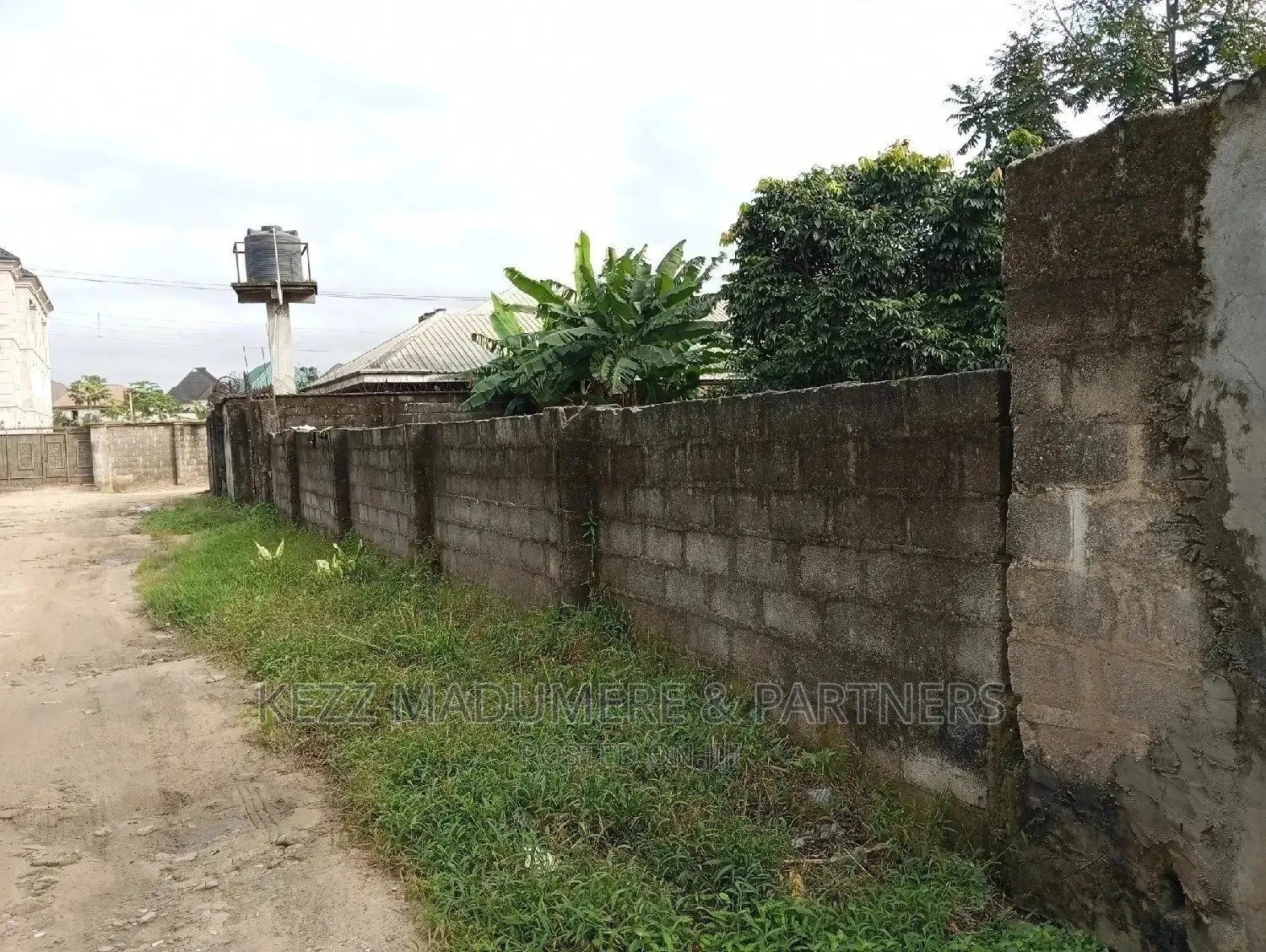 For Sale: Cofo 8 Plots at Aba Rd in Port-Harcourt