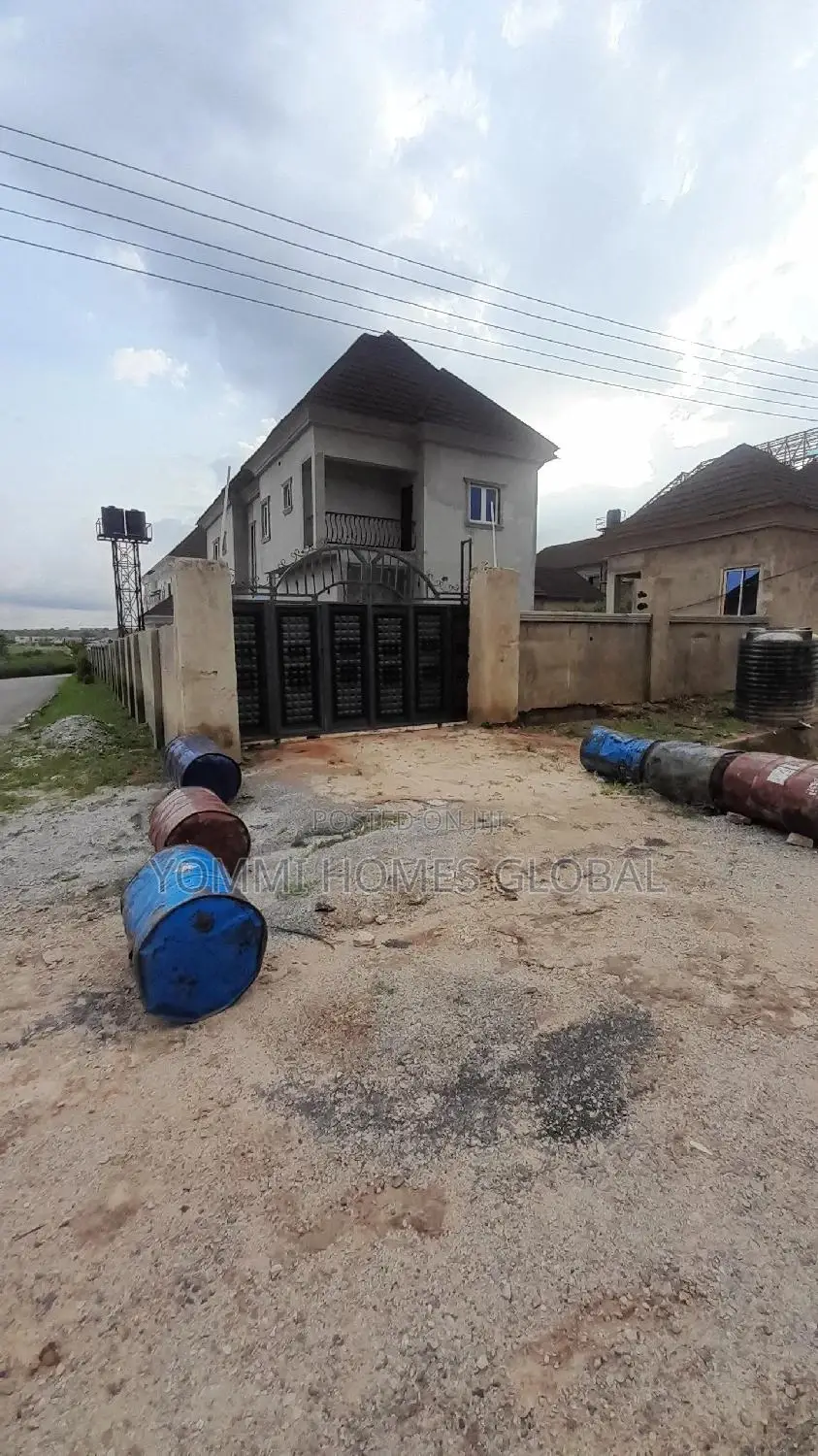 4bdrm Duplex in Justice Estate, Gwarinpa for sale in Gwarinpa