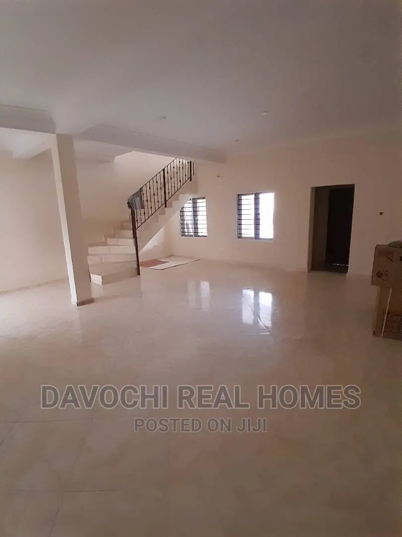 4bdrm Duplex in Orchid Road, Lekki for rent in Lekki