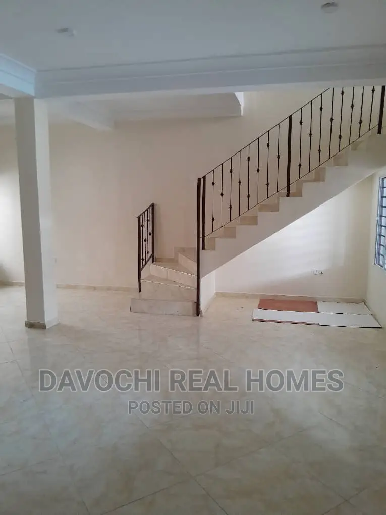 4bdrm Duplex in Orchid Road, Lekki for rent in Lekki