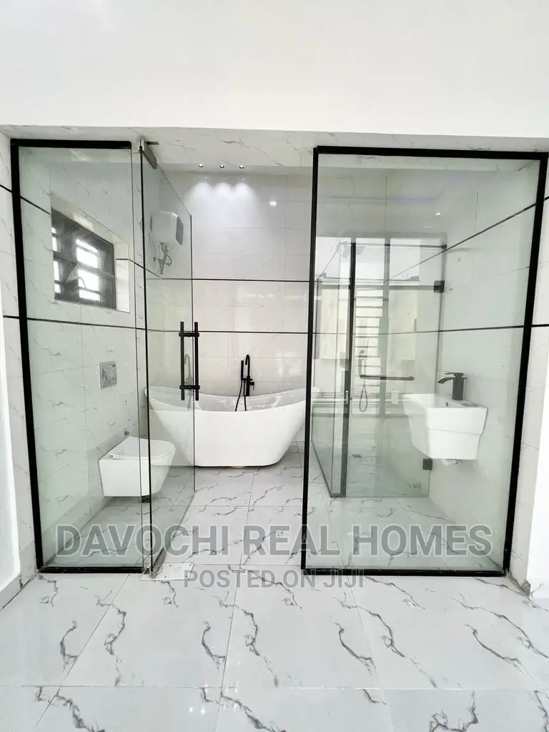 5bdrm Duplex in Ajah for sale in Ajah