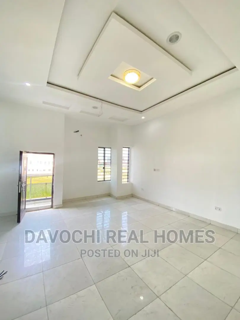 4bdrm Duplex in Orchid Road, Lekki for sale in Lekki