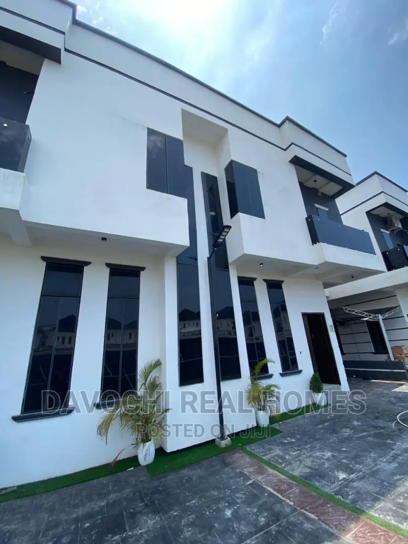 4bdrm Duplex in Orchid Road, Lekki for sale in Lekki
