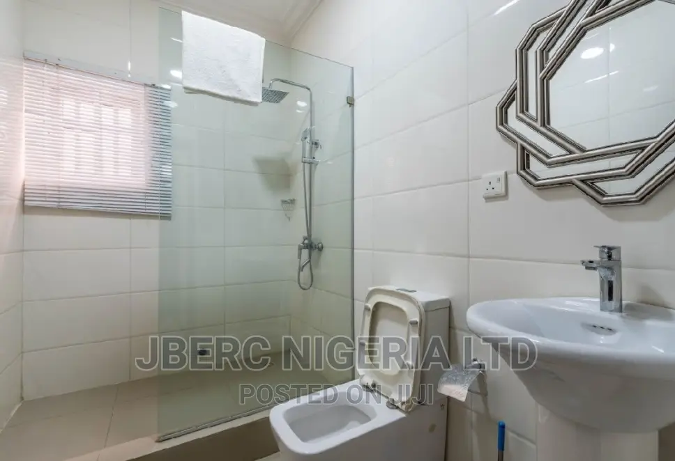 Short Stay Apartment Lekki -right in Lekki Phase 1