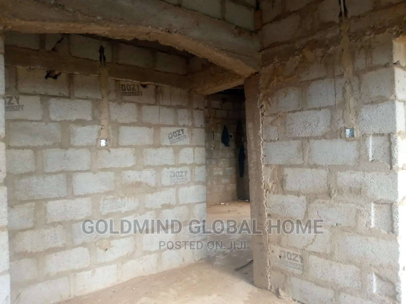 4bdrm Duplex in Apo, Zone B for sale in Zone B