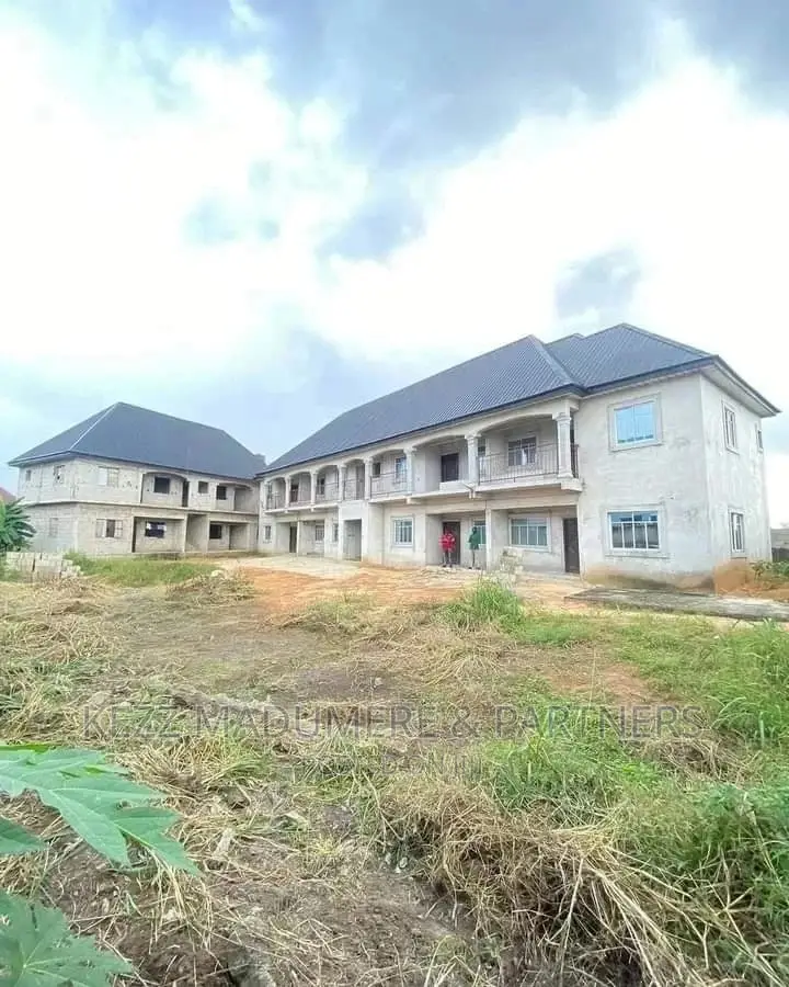 1bdrm Block of Flats in Off Sars Road, Port for sale in Port-Harcourt