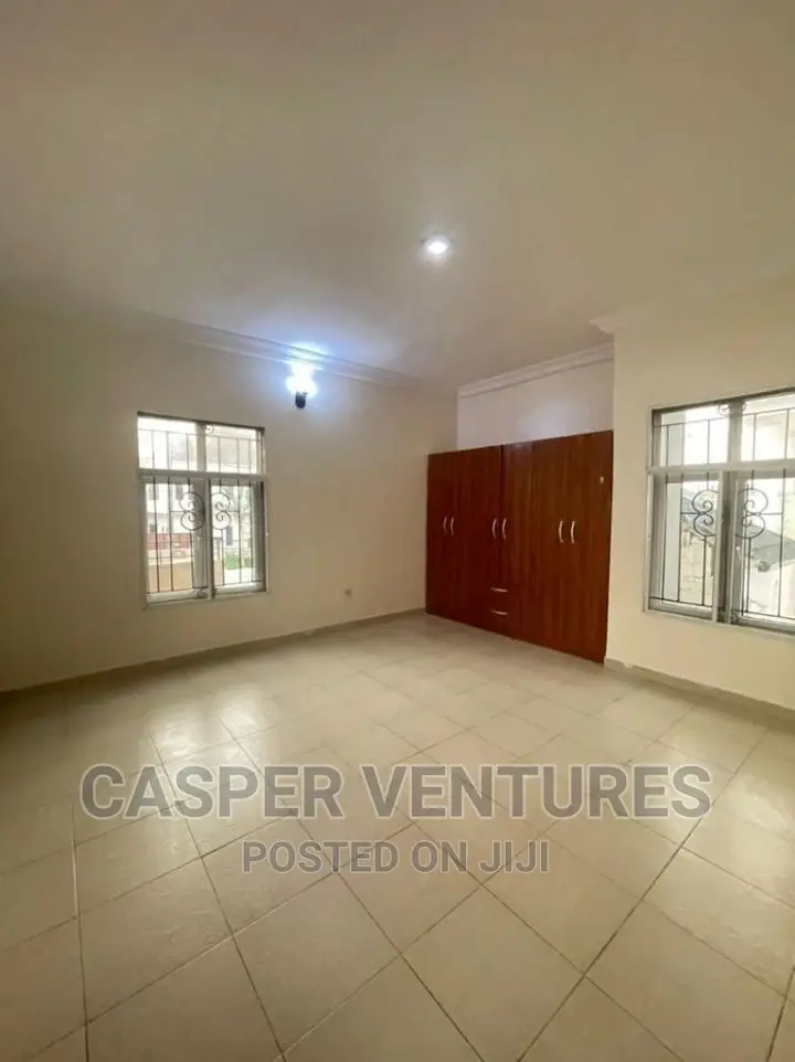 3bdrm Apartment in Chevron for rent in Chevron