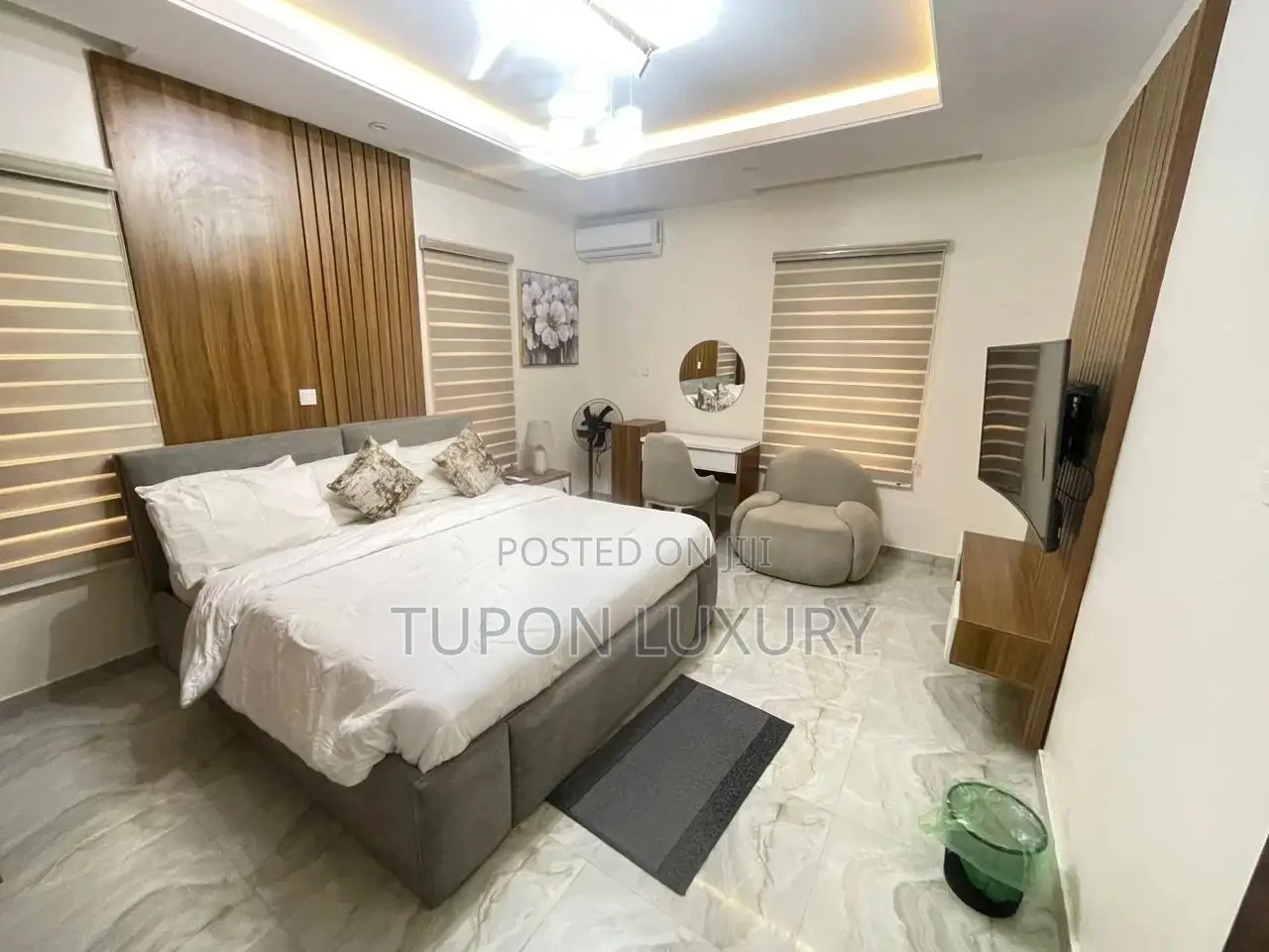 Spacious 2 Bedroom Apartment With Snooker in Lekki Phase 1