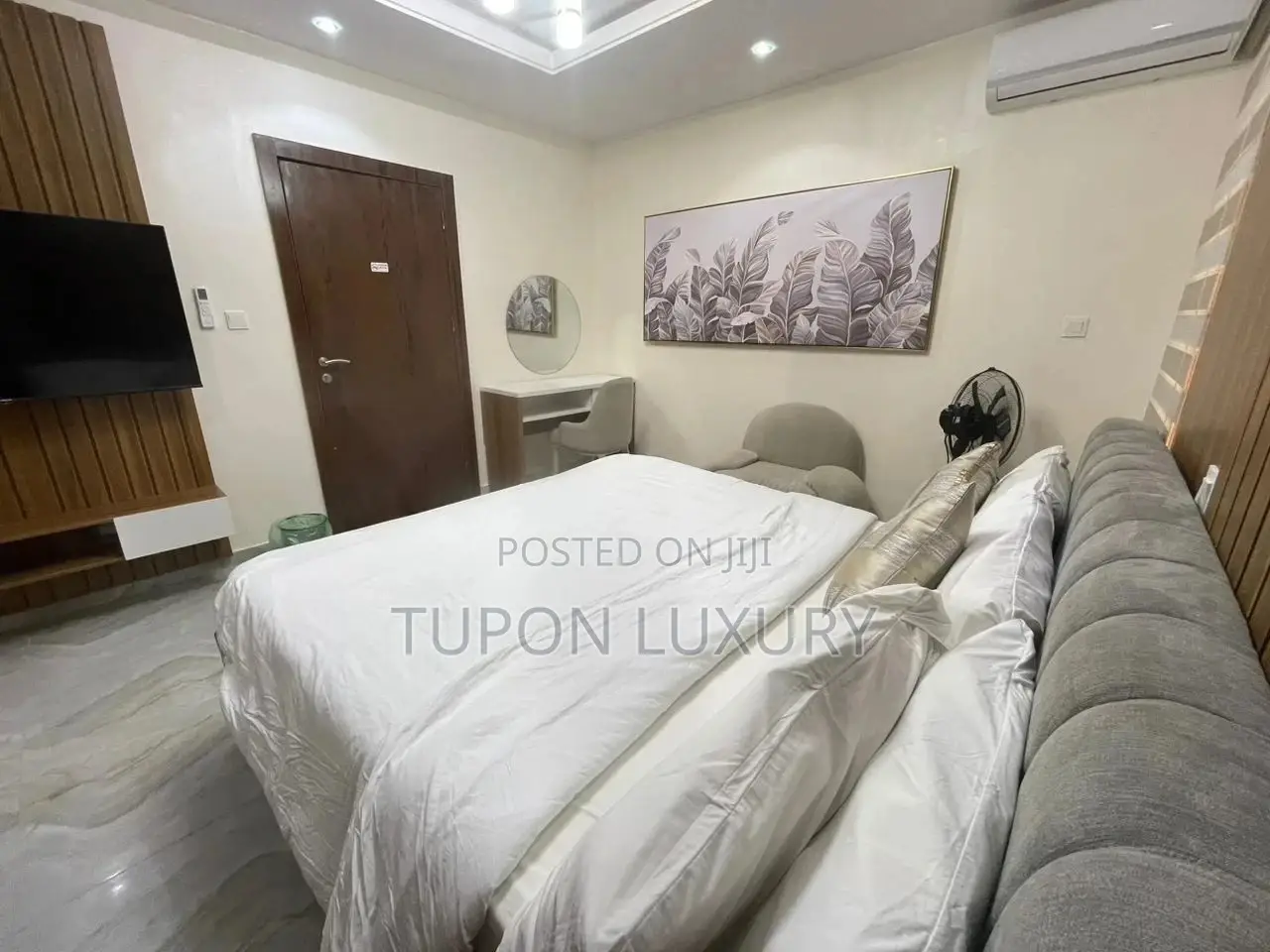 Spacious 2 Bedroom Apartment With Snooker in Lekki Phase 1