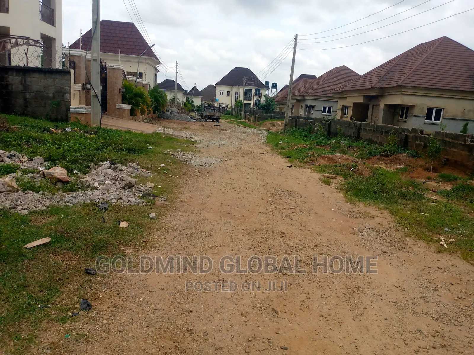 4bdrm Duplex in Apo, Zone B for sale in Zone B