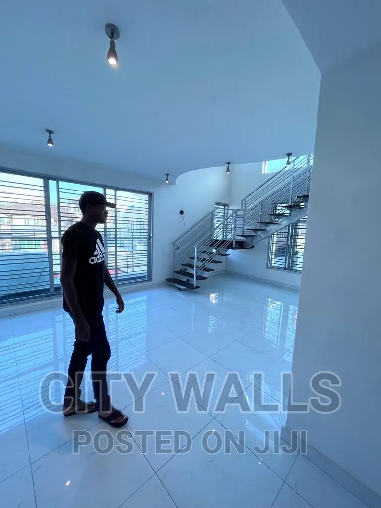 5bdrm Duplex in Richmond Estate, Ikate for rent in Ikate
