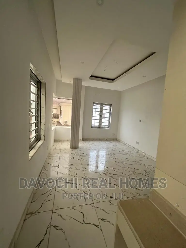 2bdrm Apartment in Ikate, Lekki for sale in Lekki