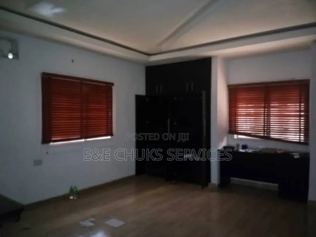 10bdrm Block of Flats in Obio-Akpor for sale in Obio-Akpor