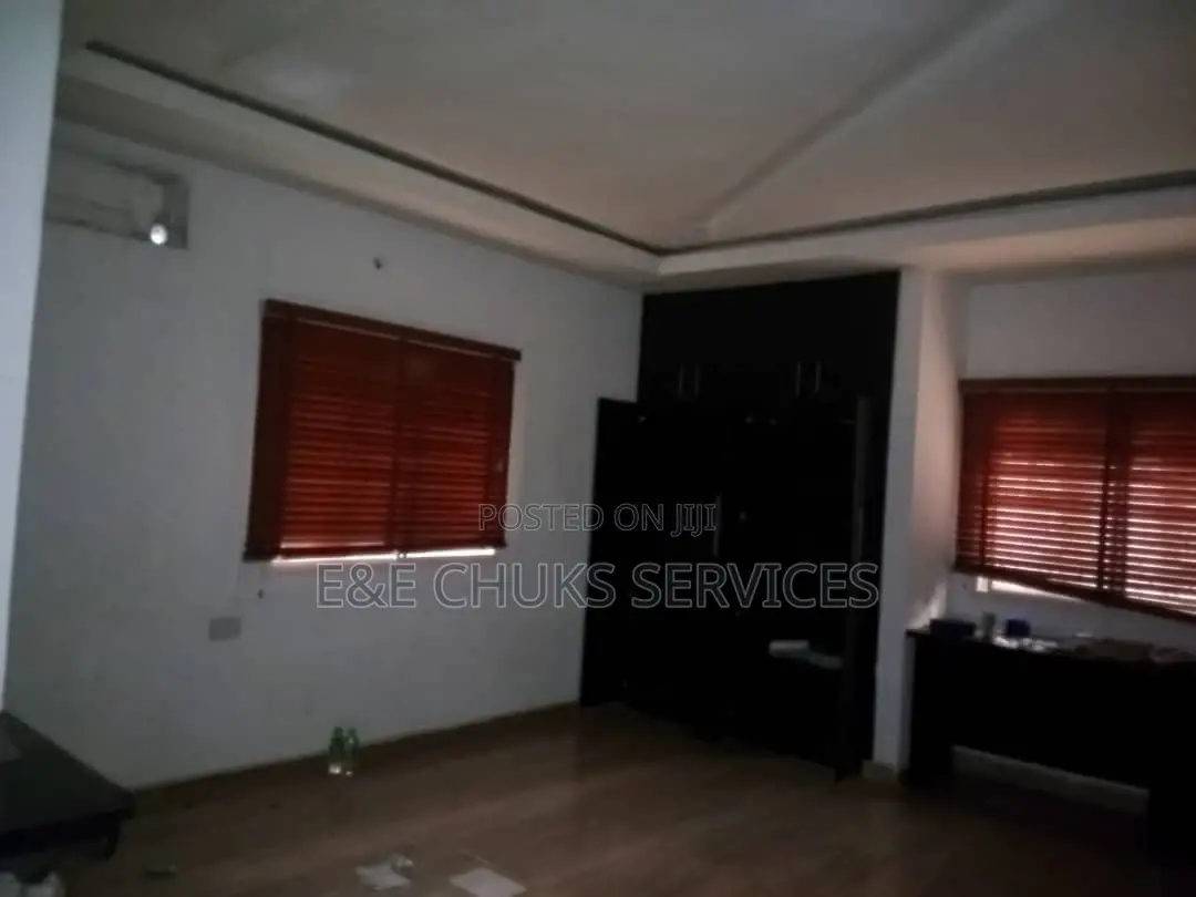10bdrm Block of Flats in Obio-Akpor for sale in Obio-Akpor