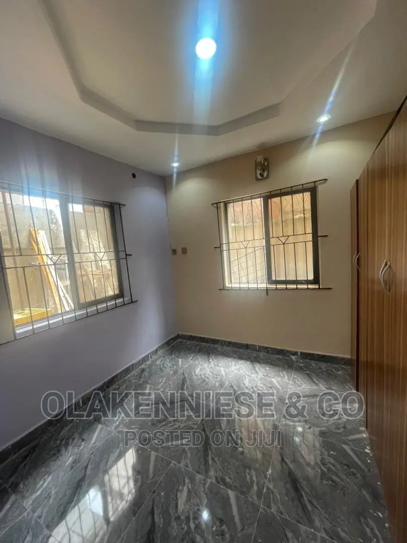 3bdrm Block of Flats in Shaki Crescent, Aguda / Surulere for rent in Aguda / Surulere