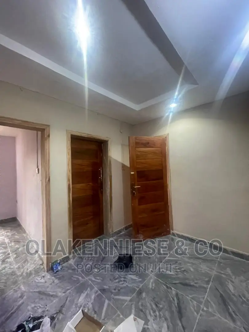 3bdrm Block of Flats in Shaki Crescent, Aguda / Surulere for rent in Aguda / Surulere