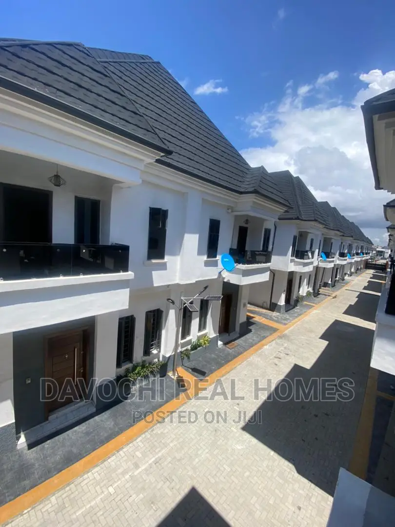 4bdrm House in Royal Pine Estate, Lekki for rent in Lekki